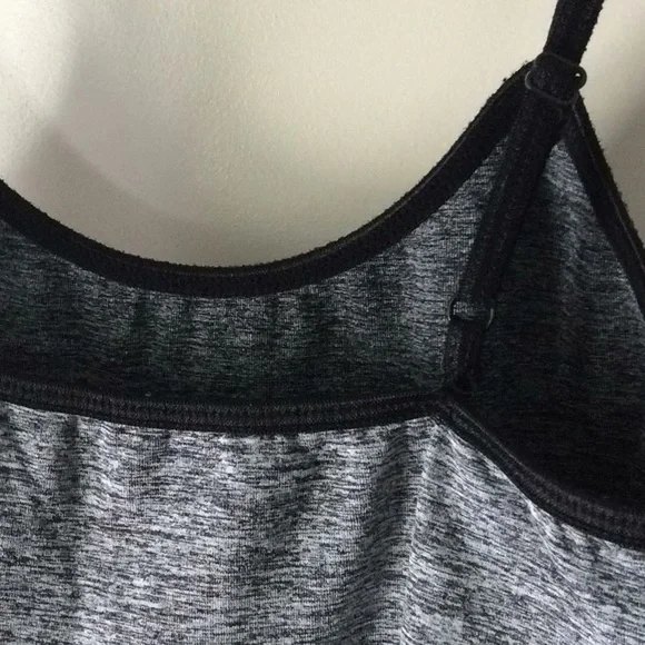 Tank top. Really nice. - Picture 6 of 7